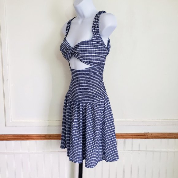 Princess Polly Womens Dress 12 Blue Plaid Seersucker Cut Out Cross Back NEW - Picture 3 of 12
